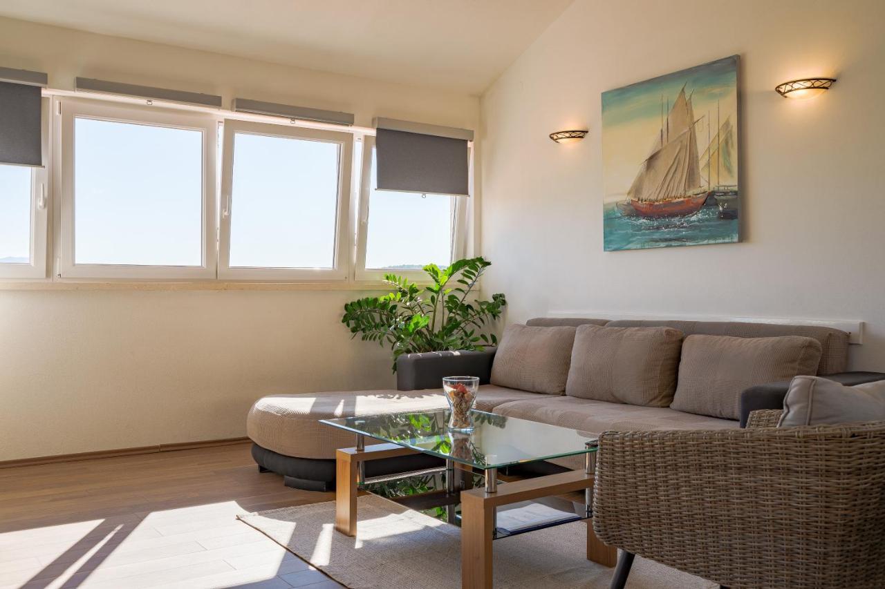 House Fidulic - Penthouse The View Apartment Lumbarda Luaran gambar